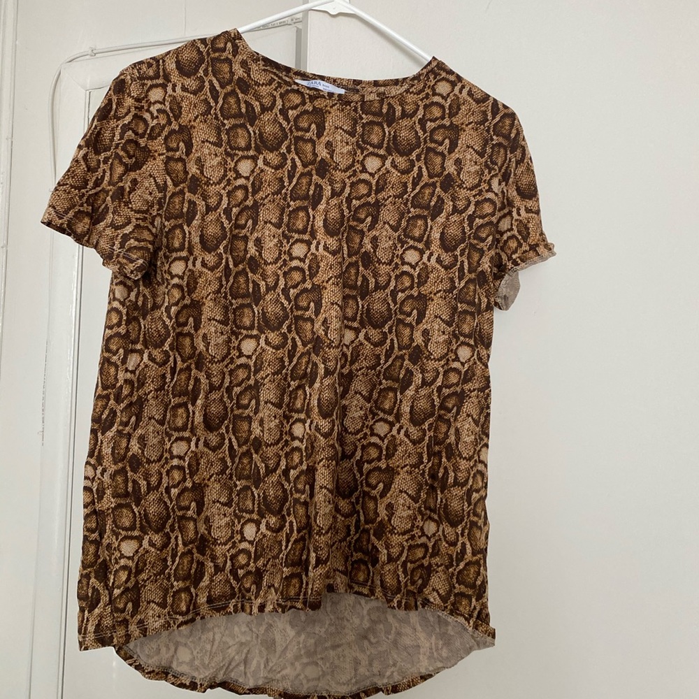 Zara tee shirt SOLD